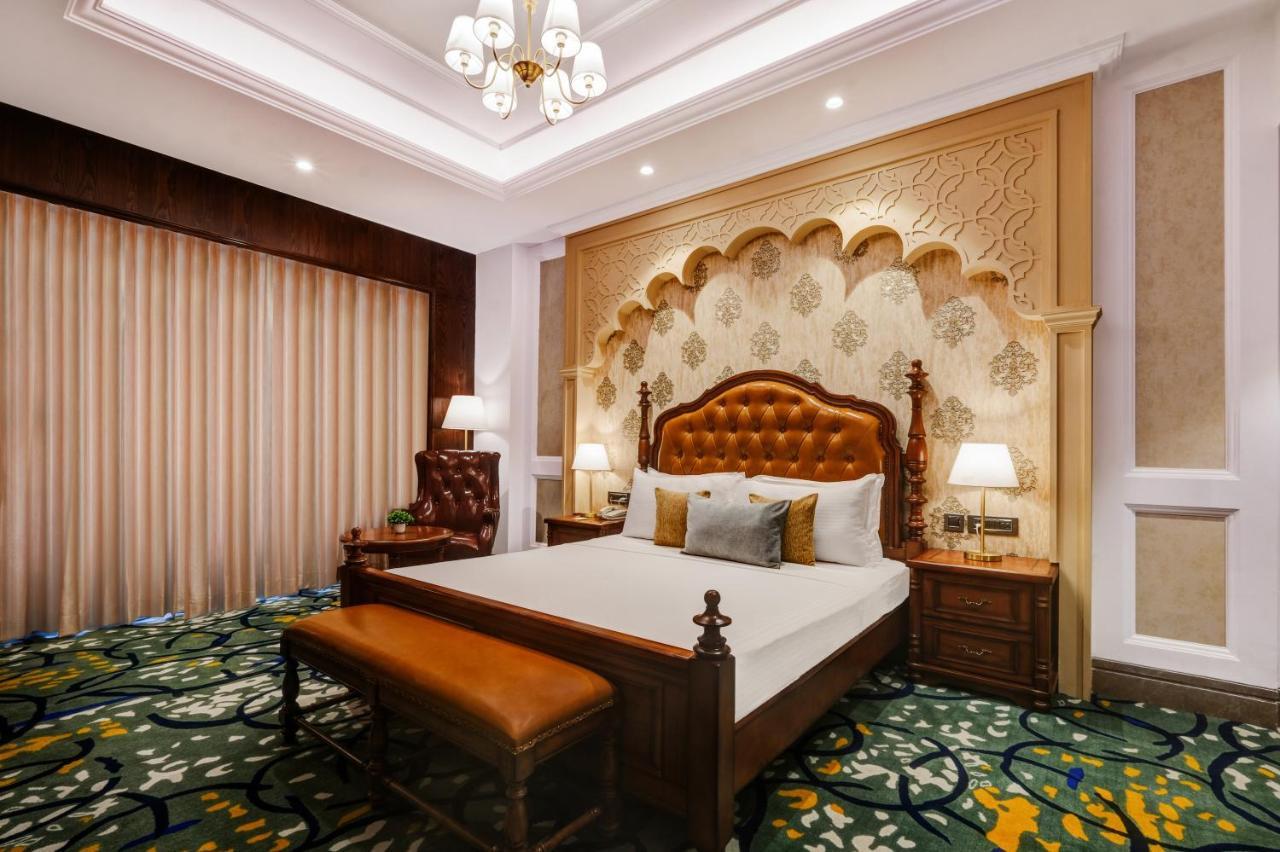 Lemon Tree Premier, Hotel 4*